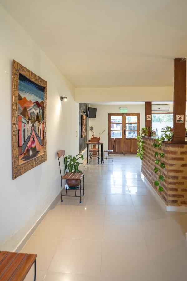 Aires De Cafayate Hostel Buitenkant foto